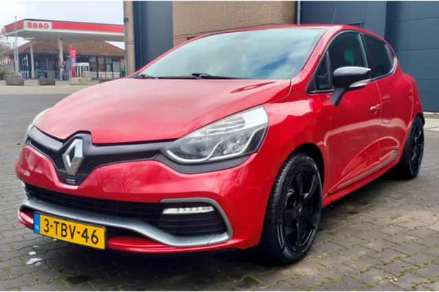 Renault Clio (2014) thumbnail 2