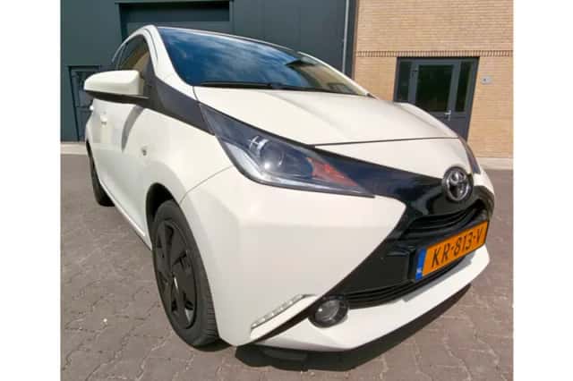Toyota Aygo (2016) thumbnail 3