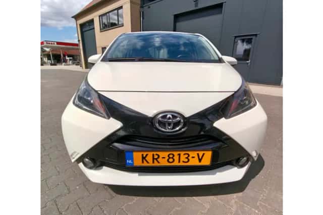 Toyota Aygo (2016) thumbnail 6