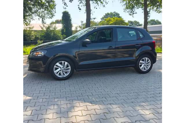 Volkswagen Polo (2009) thumbnail 2