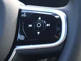 Volvo XC60 thumbnail 11