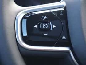 Volvo XC60 thumbnail 10