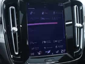 Volvo XC40 thumbnail 18