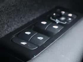 Volvo XC40 thumbnail 10