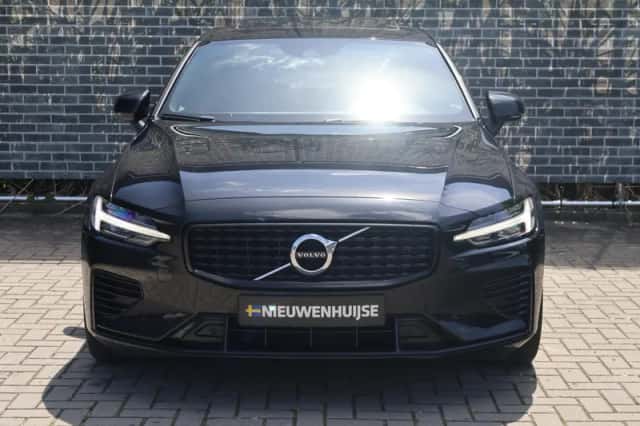 Volvo S60 (2021) thumbnail 3