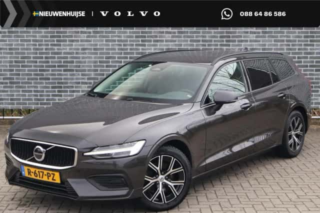 Volvo V60 (2022) thumbnail 1