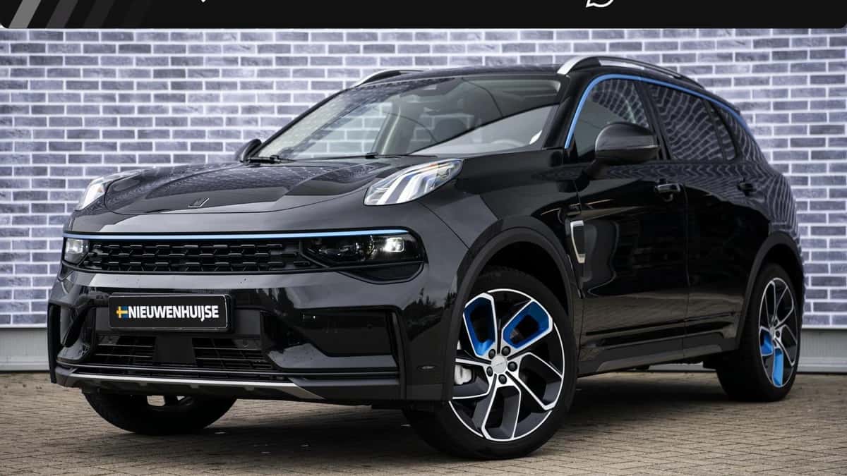 Lynk & Co 01 — foto 1