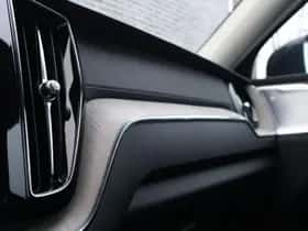 Volvo XC60 thumbnail 16