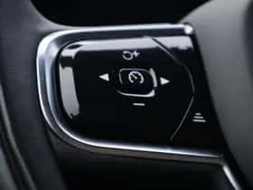 Volvo XC60 thumbnail 6