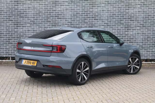 Polestar 2 (2020) thumbnail 2