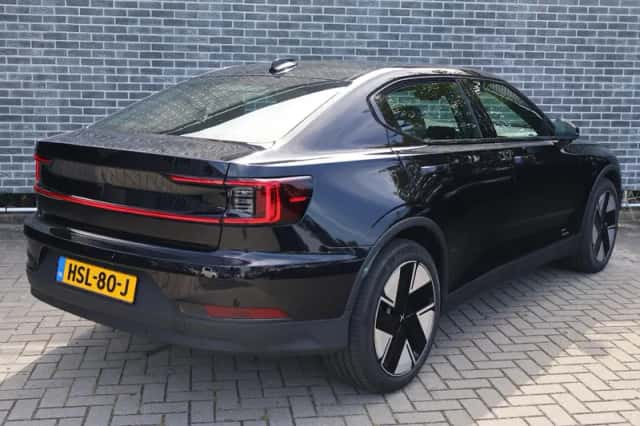 Polestar 2 (2025) thumbnail 3