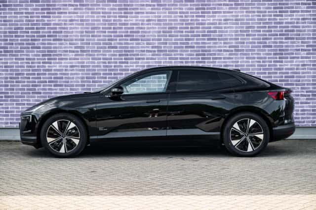 Polestar 4 (2026) thumbnail 4