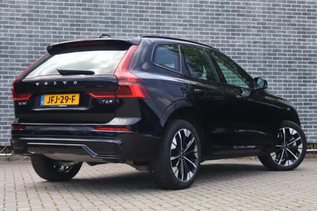 Volvo XC60 (2025) thumbnail 4