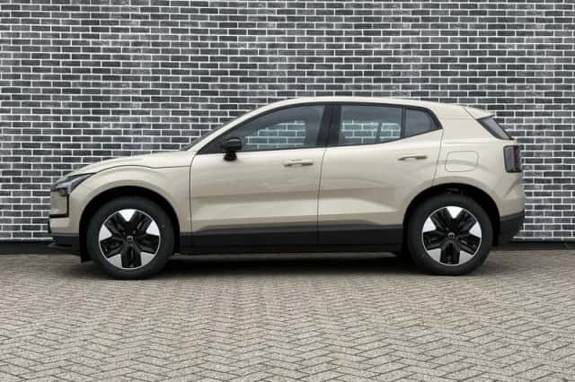 Volvo EX30 (2026) thumbnail 2