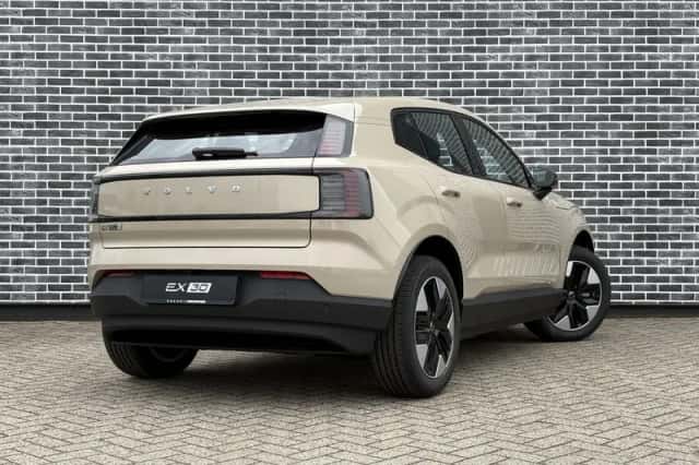 Volvo EX30 (2026) thumbnail 5