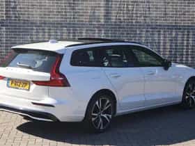 Volvo V60 thumbnail 2