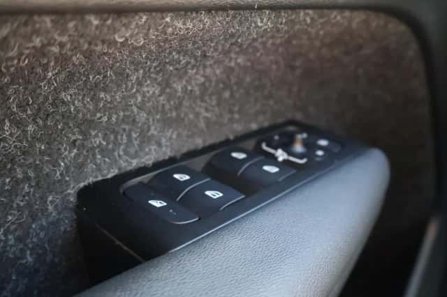Volvo XC40 (2021) thumbnail 6