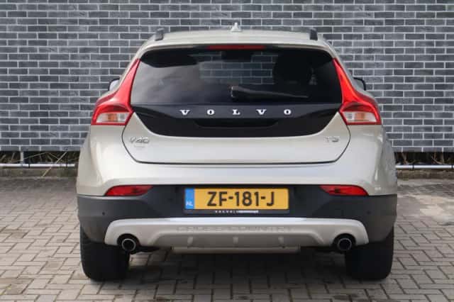Volvo V40 (2019) thumbnail 6