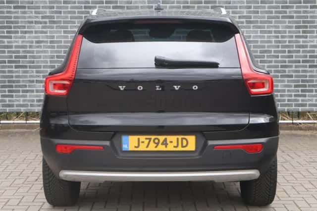 Volvo XC40 (2020) thumbnail 4