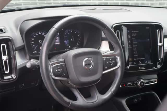 Volvo XC40 (2020) thumbnail 5