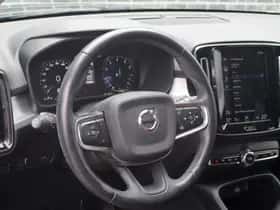 Volvo XC40 thumbnail 5