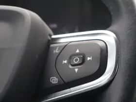 Volvo XC40 thumbnail 7