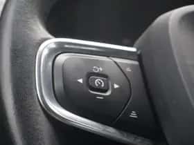 Volvo XC40 thumbnail 8
