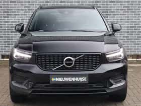 Volvo XC40 thumbnail 3