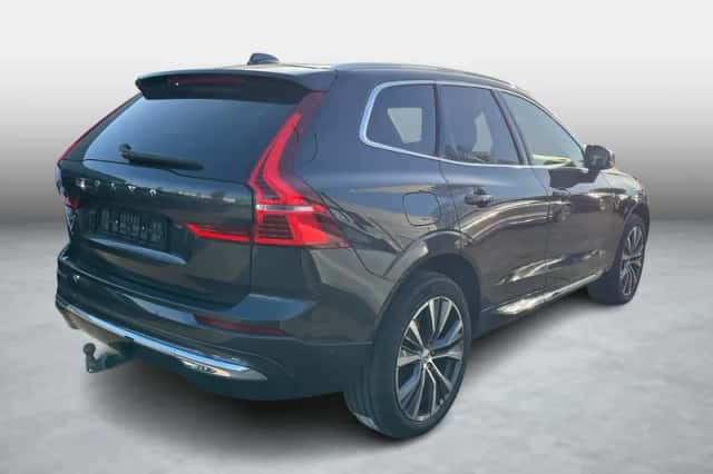 Volvo XC60 (2022) thumbnail 4