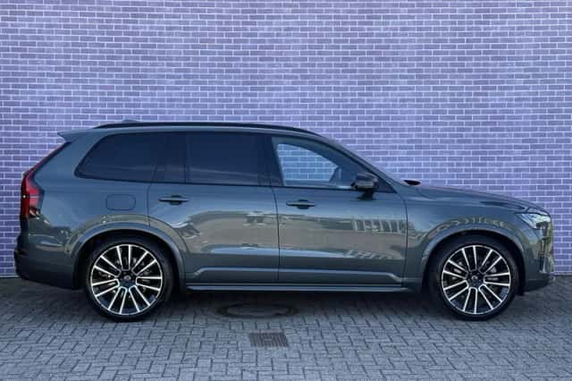 Volvo XC90 (2026) thumbnail 3