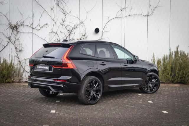 Volvo XC60 (2025) thumbnail 3