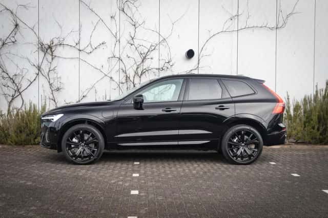 Volvo XC60 (2025) thumbnail 4