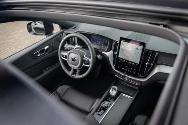 Volvo XC60 (2025) thumbnail 5