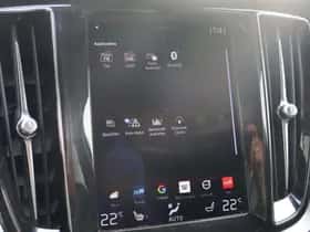 Volvo V60 (2022) thumbnail 11