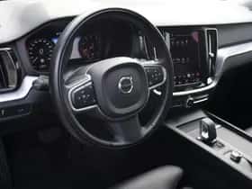 Volvo V60 (2022) thumbnail 14