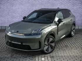 Lynk & Co 08 thumbnail 3