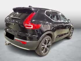 Volvo XC40 thumbnail 3
