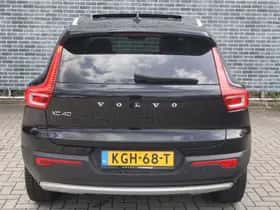 Volvo XC40 (2021) thumbnail 4