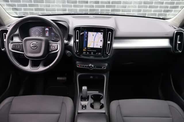 Volvo XC40 (2021) thumbnail 6