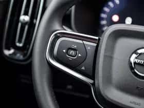 Volvo EX40 thumbnail 23