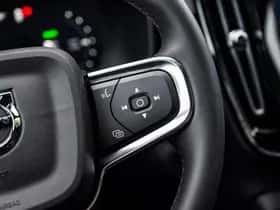 Volvo EX40 thumbnail 24