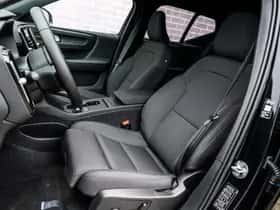 Volvo EX40 thumbnail 6