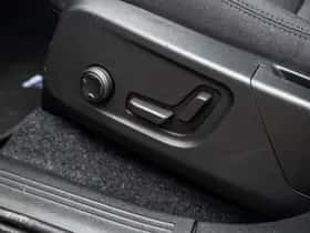 Volvo EX40 thumbnail 7