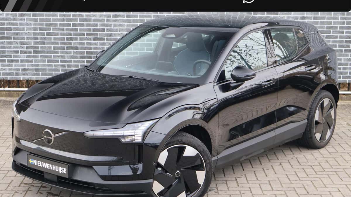 Volvo EX30 — foto 1
