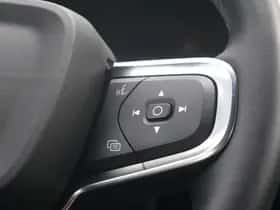 Volvo XC40 thumbnail 11