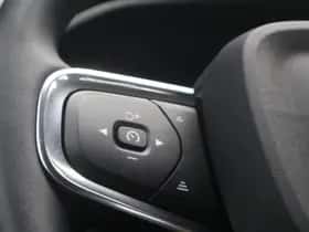 Volvo XC40 thumbnail 12