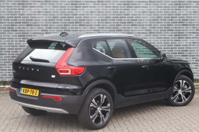 Volvo XC40 (2021) thumbnail 4