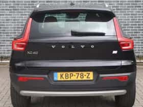 Volvo XC40 thumbnail 6