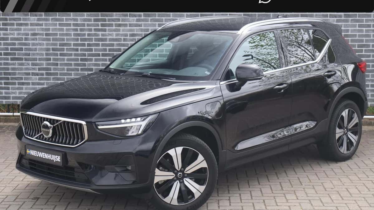 Volvo XC40 — foto 1