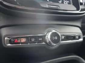 Volvo XC40 thumbnail 16